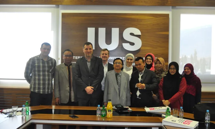 Alumni cooperation between IUS and IIUM