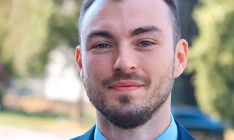 “Go on an exchange, broaden your horizons. Meet students from different places, of different backgrounds and world views. And have fun doing it!” - Dino Mehmedagić, IUS Alumni Success Story